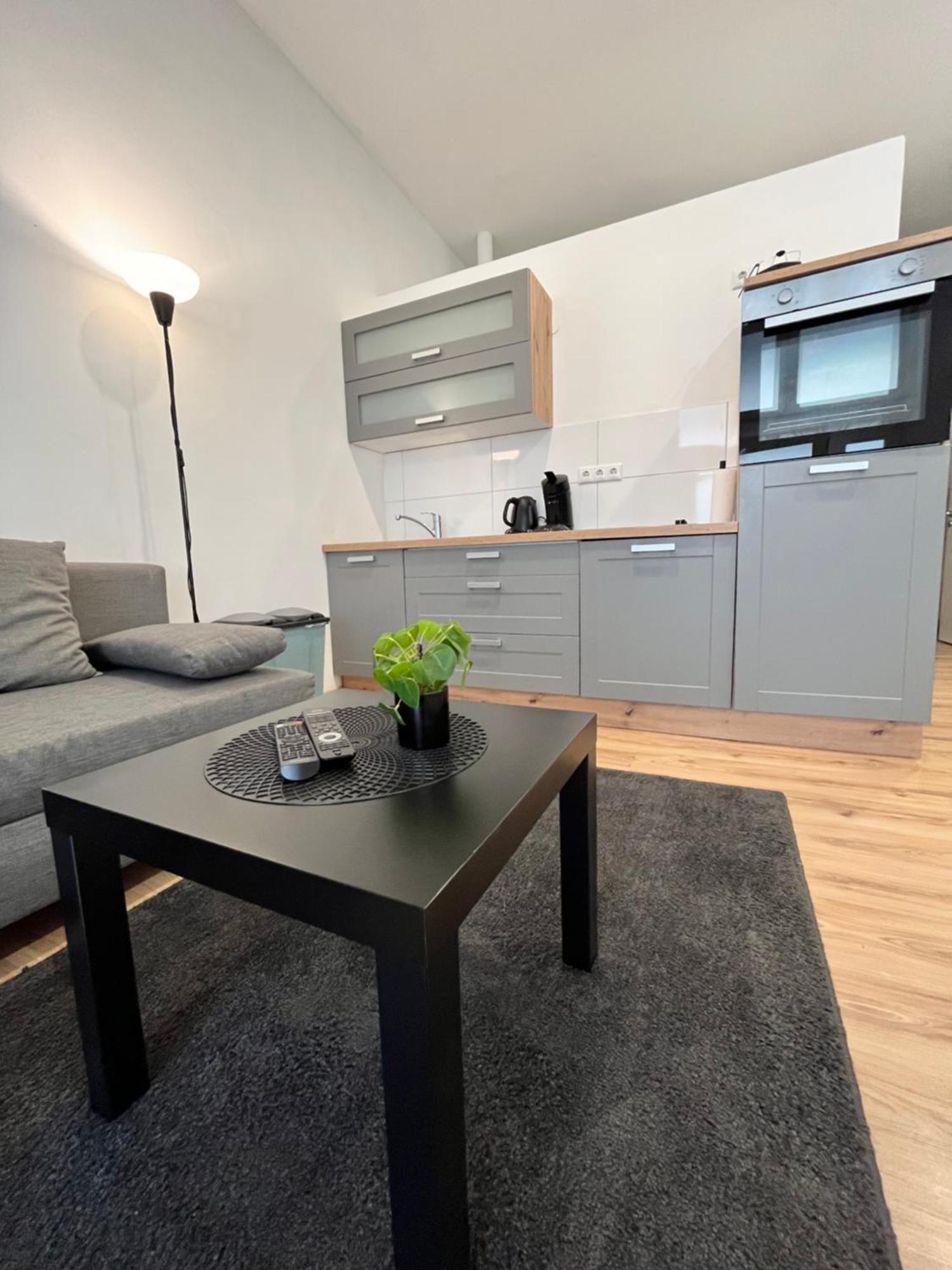 Apartment Central 10B 40Qm Wi-Fi Free Parking Calm Back House Dortmund Luaran gambar