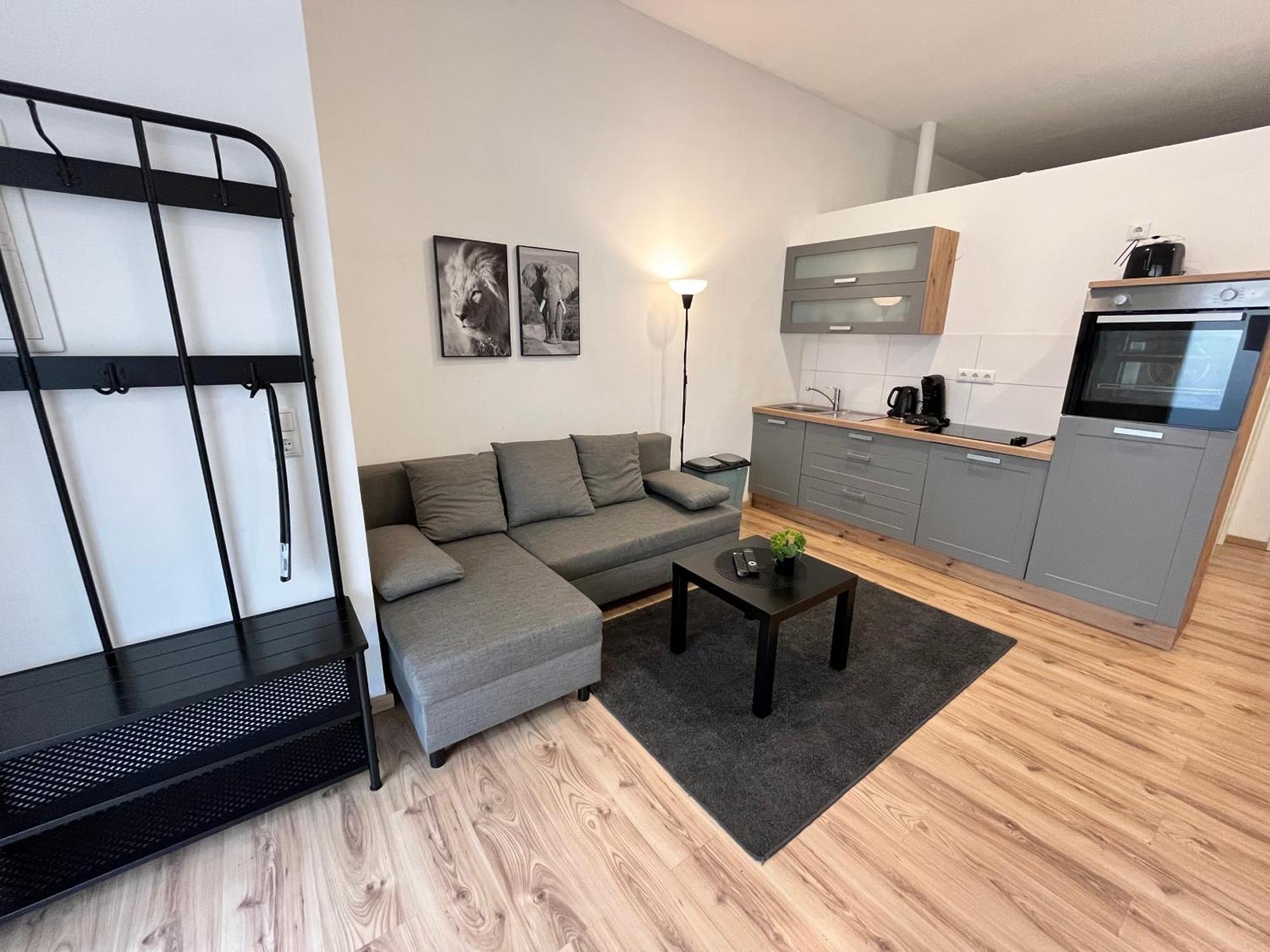 Apartment Central 10B 40Qm Wi-Fi Free Parking Calm Back House Dortmund Luaran gambar