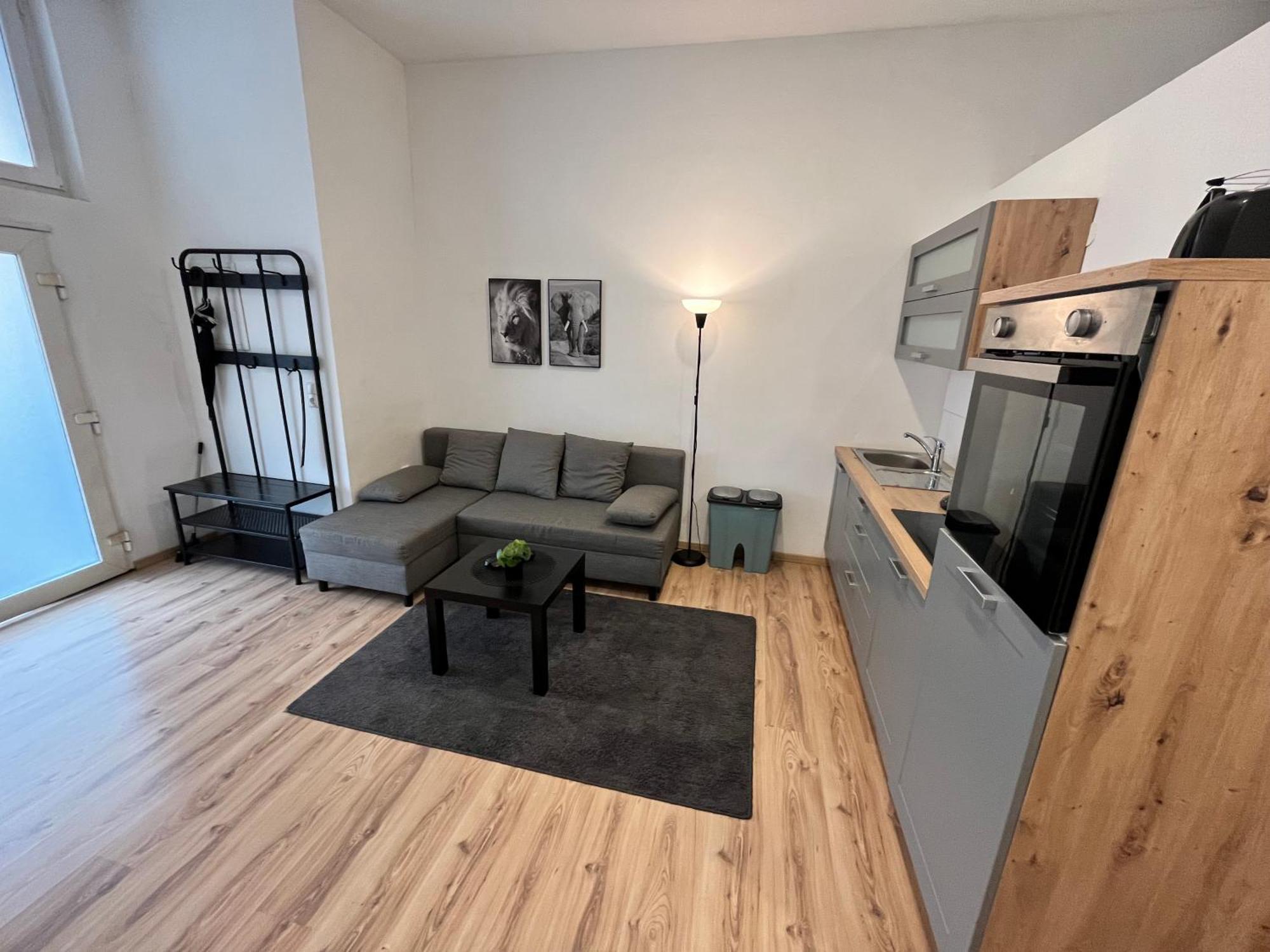 Apartment Central 10B 40Qm Wi-Fi Free Parking Calm Back House Dortmund Luaran gambar